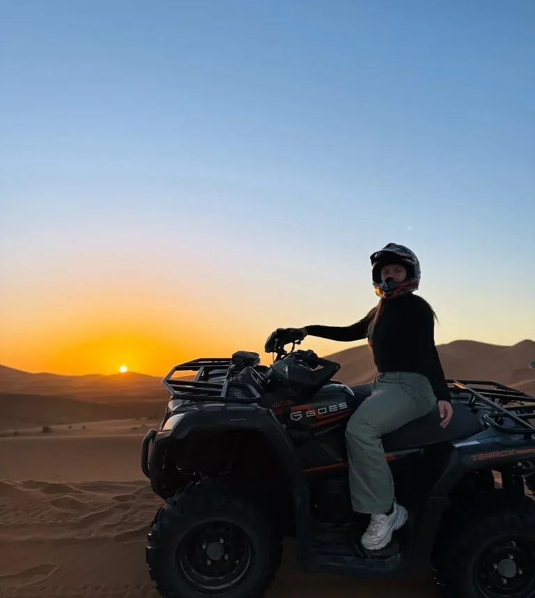 Photos Quad au coucher du soleil dans le désert de Merzouga