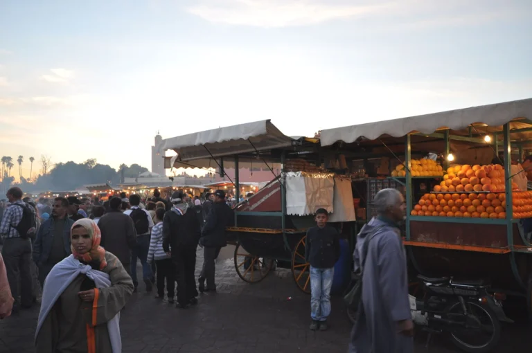 Stands de jus d’orange sur la place Jemaa el-Fna